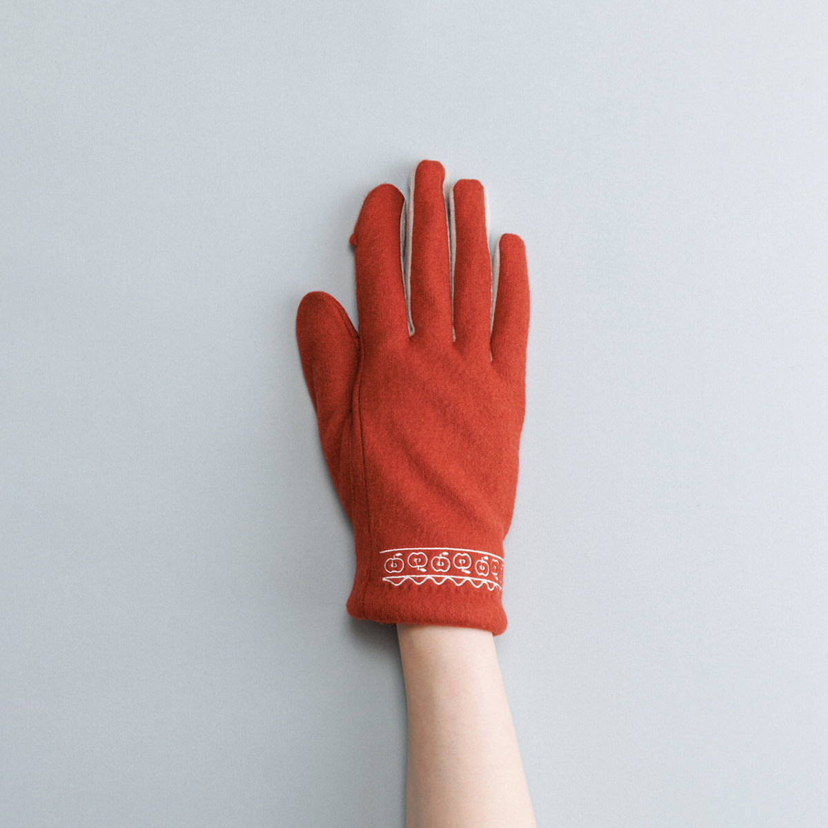 KURODA クロダ 女性用 リンゴ柄 レース刺繍 ジャージグローブ 〔手囲いサイズ：21～22cm〕