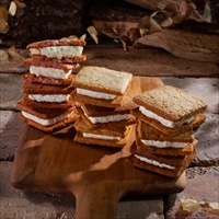 CHEESE CAVERY サンドクッキーギフト〔チーズサンド・チーズサンド福津ハニー・チーズサンドあまおう 各35g×6〕