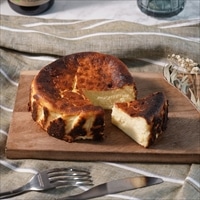 白金プレミアムバスクチーズケーキ〔4号(φ12cm、約360g)〕