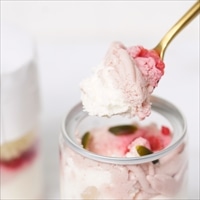 白金モンブラン缶 ベリー〔(高さ97mm、底径48mm)×4〕