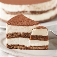 白金プレミアムティラミス〔5号(φ15cm)〕