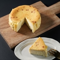 ワインで嗜む大人のプレミアムブルーチーズケーキ〔4号(φ12cm、約360g)〕