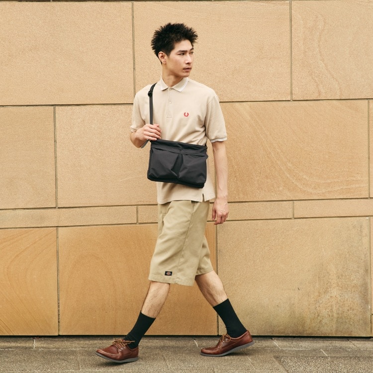 UNTRACK CITY/3LS サコッシュM 60373 01:ブラック サコッシュM