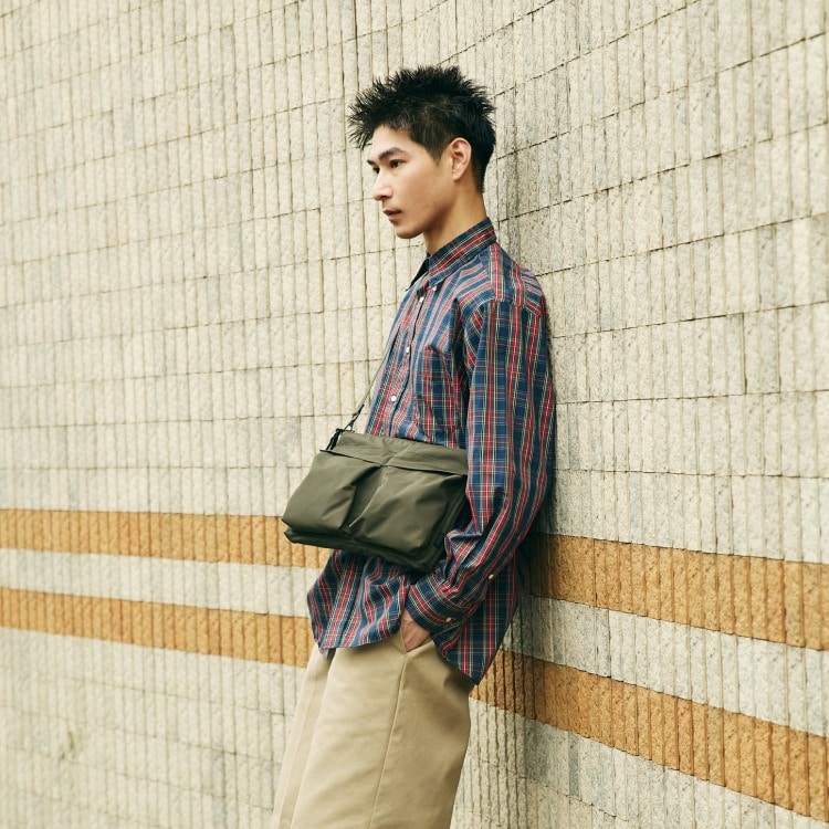 UNTRACK CITY/3LS サコッシュM 60373 04:カーキ サコッシュM