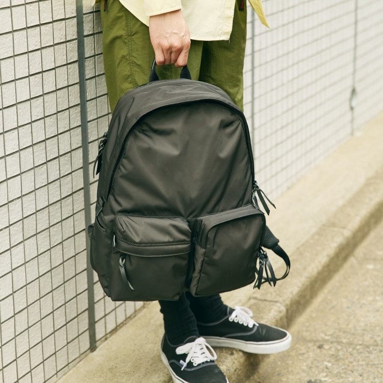 着用カラー:09グレー