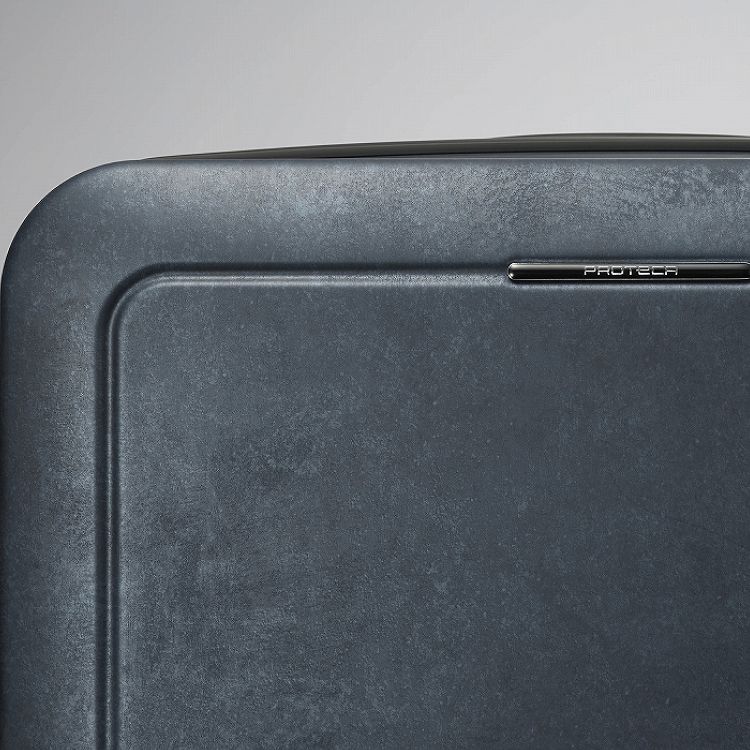 「鉄紺」×鋳物調/光が当たった鋳物のような深い輝きを表現