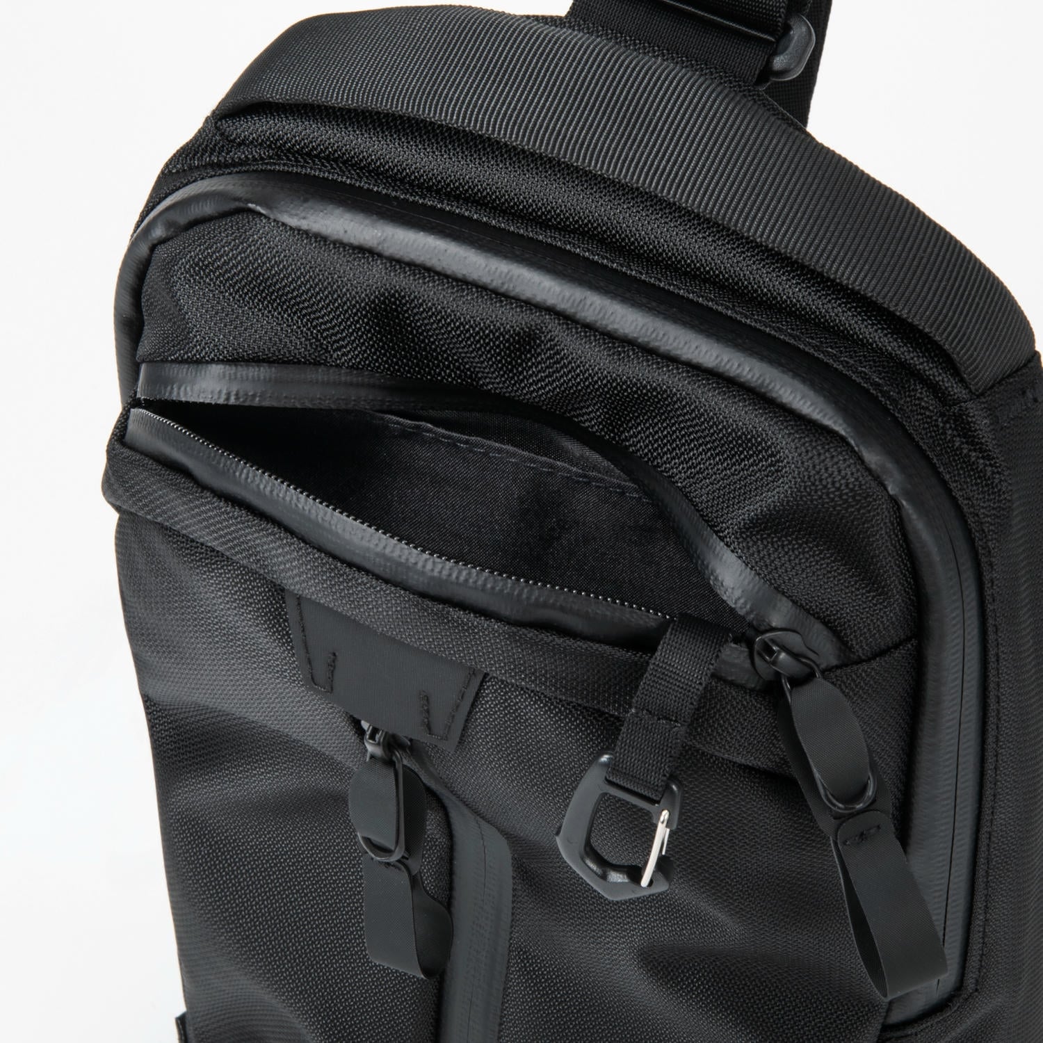 ace./エース ラグマスター2 ボディバッグ 耐水 8インチタブレット 17765 01:ブラック 8インチタブレット/6L