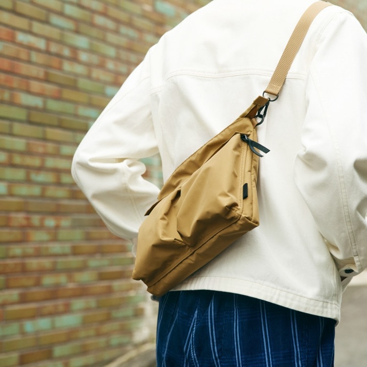 UNTRACK CITY/3LS サコッシュM 60373 05:マスタード サコッシュM