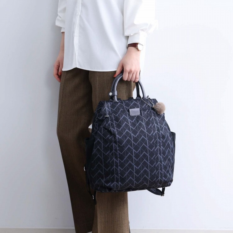 着用モデル:身長164cm(01:ブラック)