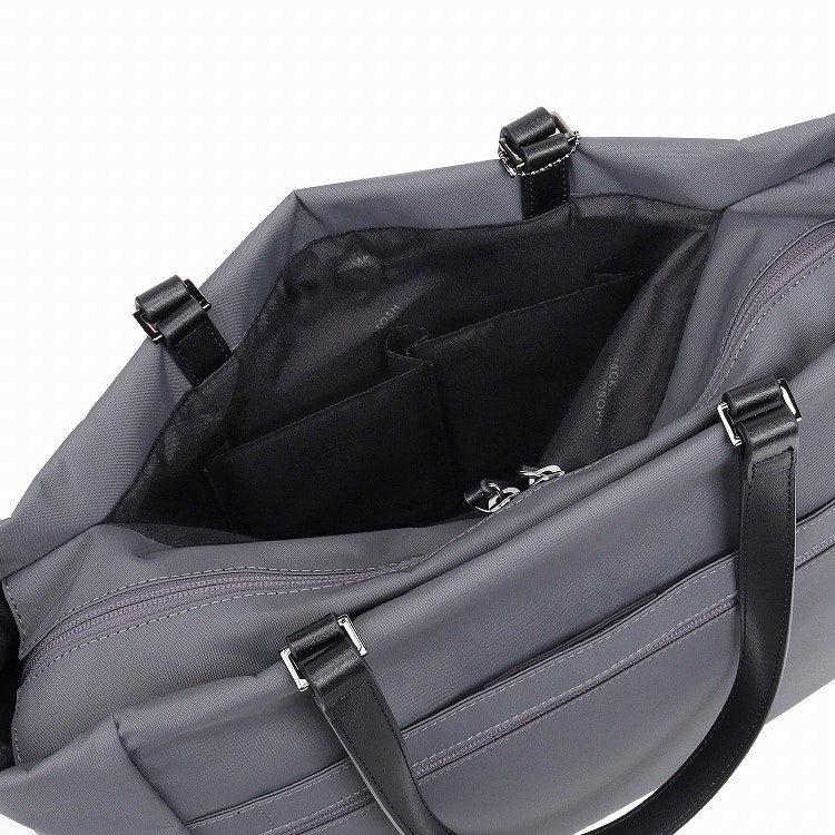 小物雑貨を収納できるポケット