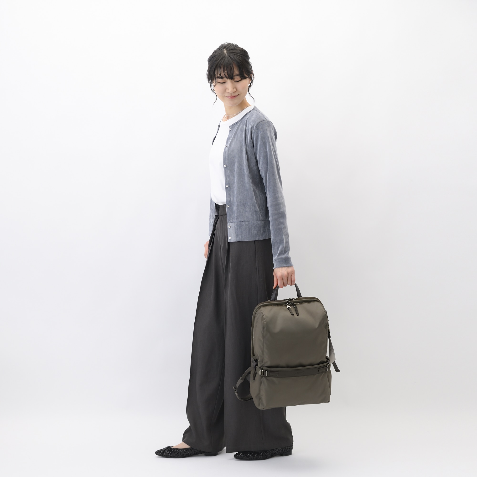 W&.Day/Night リッカ2 スクエアリュック B4サイズ 15.6インチPC収納 19153 08:アッシュブラウン B4/15.6インチPC収納