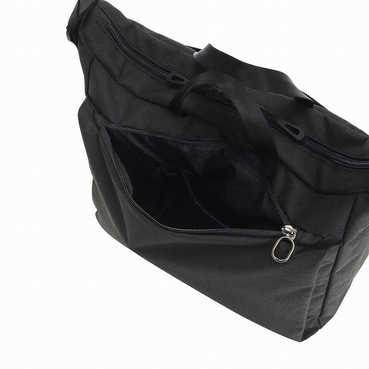 フロントポケット