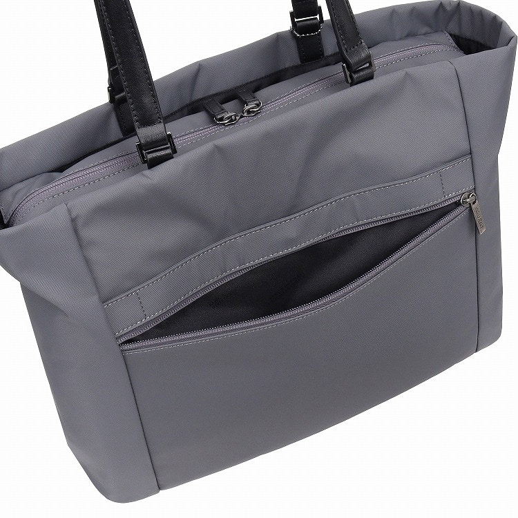 小物雑貨を収納できるポケット