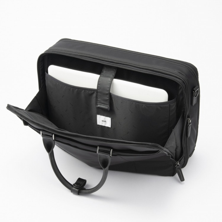 14.0インチノートPCの収納が可能