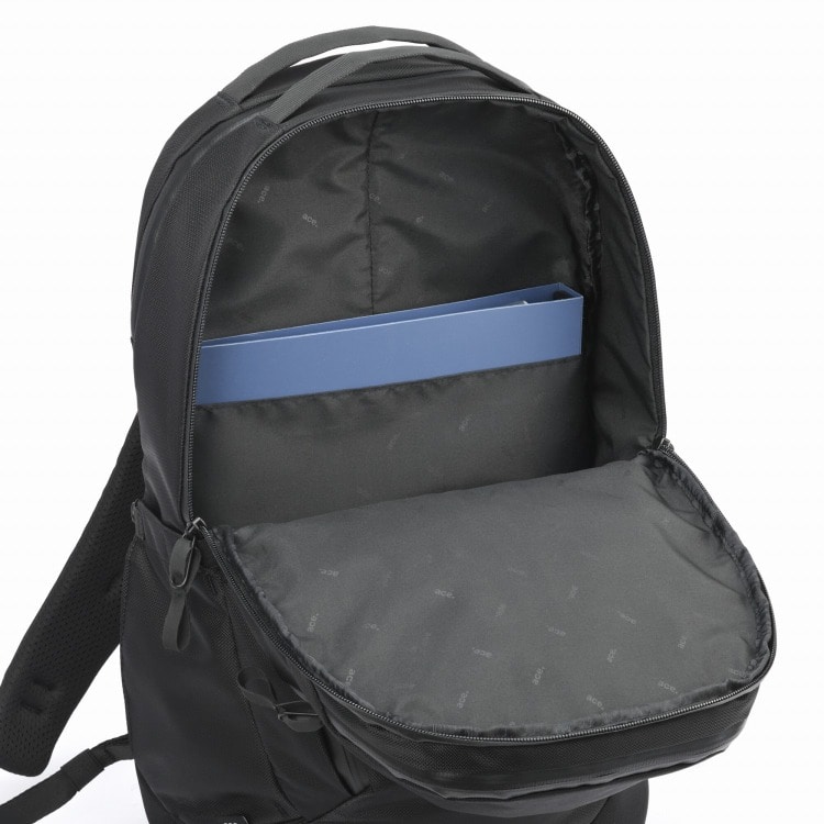 B4ファイルサイズの収納が可能