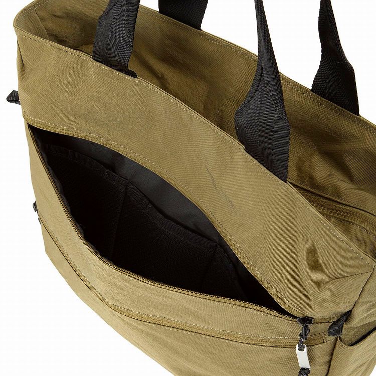 フロントファスナーポケット