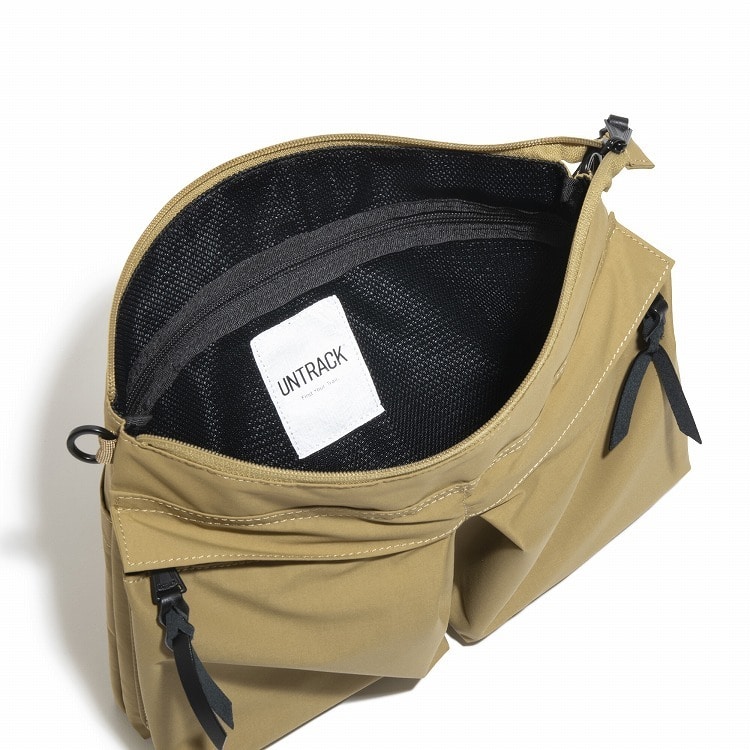 UNTRACK CITY/3LS サコッシュM 60373 05:マスタード サコッシュM