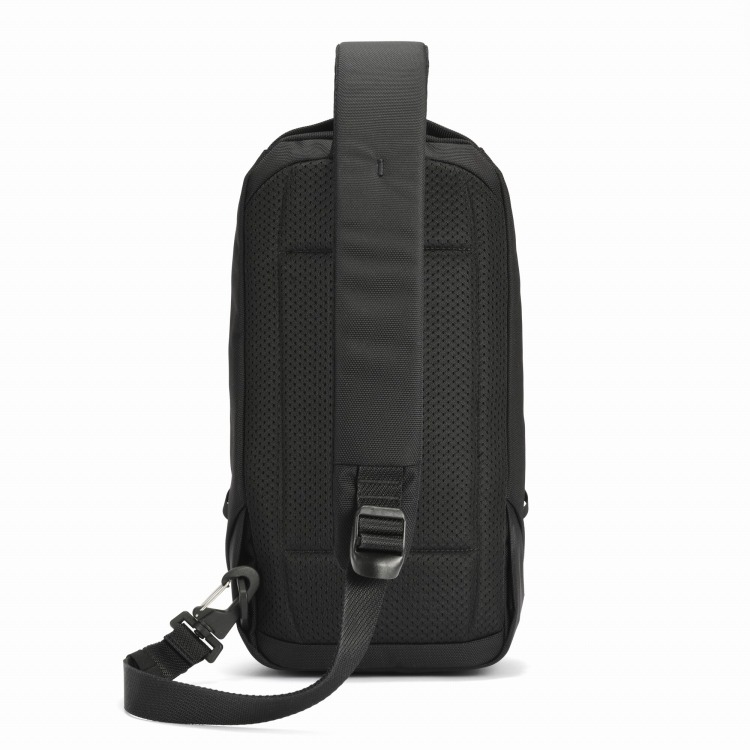 ショルダーは左右付け替え可能