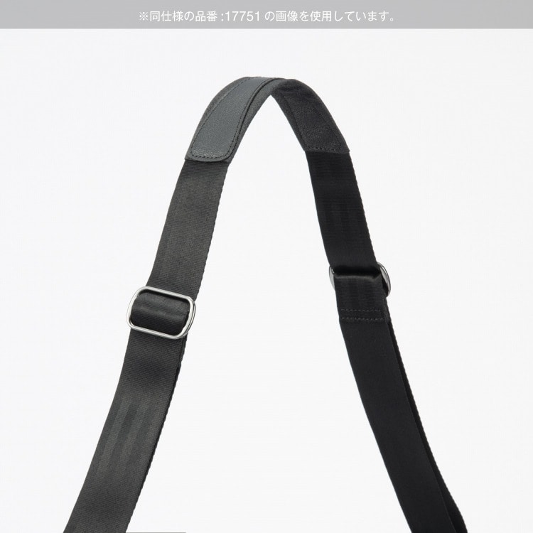 ショルダーベルト付属