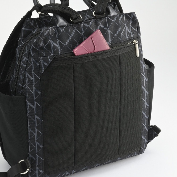 背面ファスナーポケット