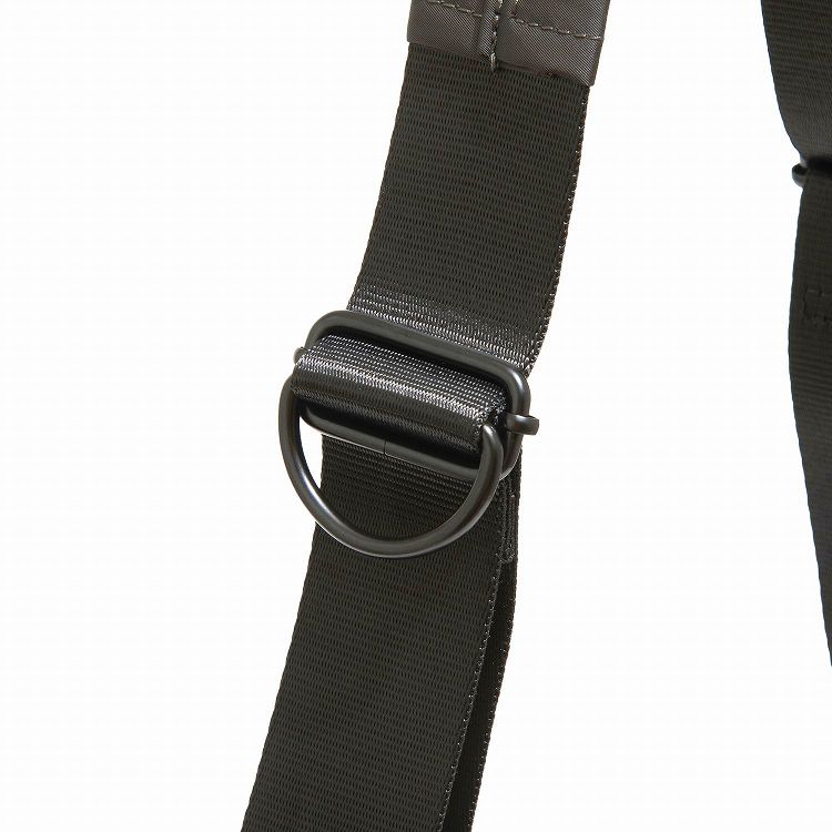 UNTRACK CITY DS ショルダーバッグ 3L 2気室 60391 01:ブラック ショルダーバッグ 縦型