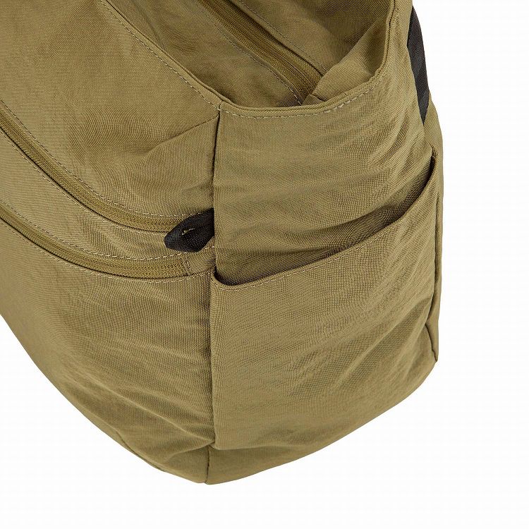 サイドポケット