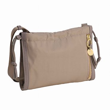 ace.／エース  HAyU ユッカ サコッシュショルダーバッグ 17831