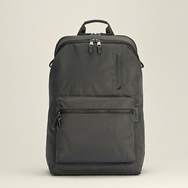 W&.Day/Night ポッケス ハグリュック B4サイズ 15.6インチPC収納 20213