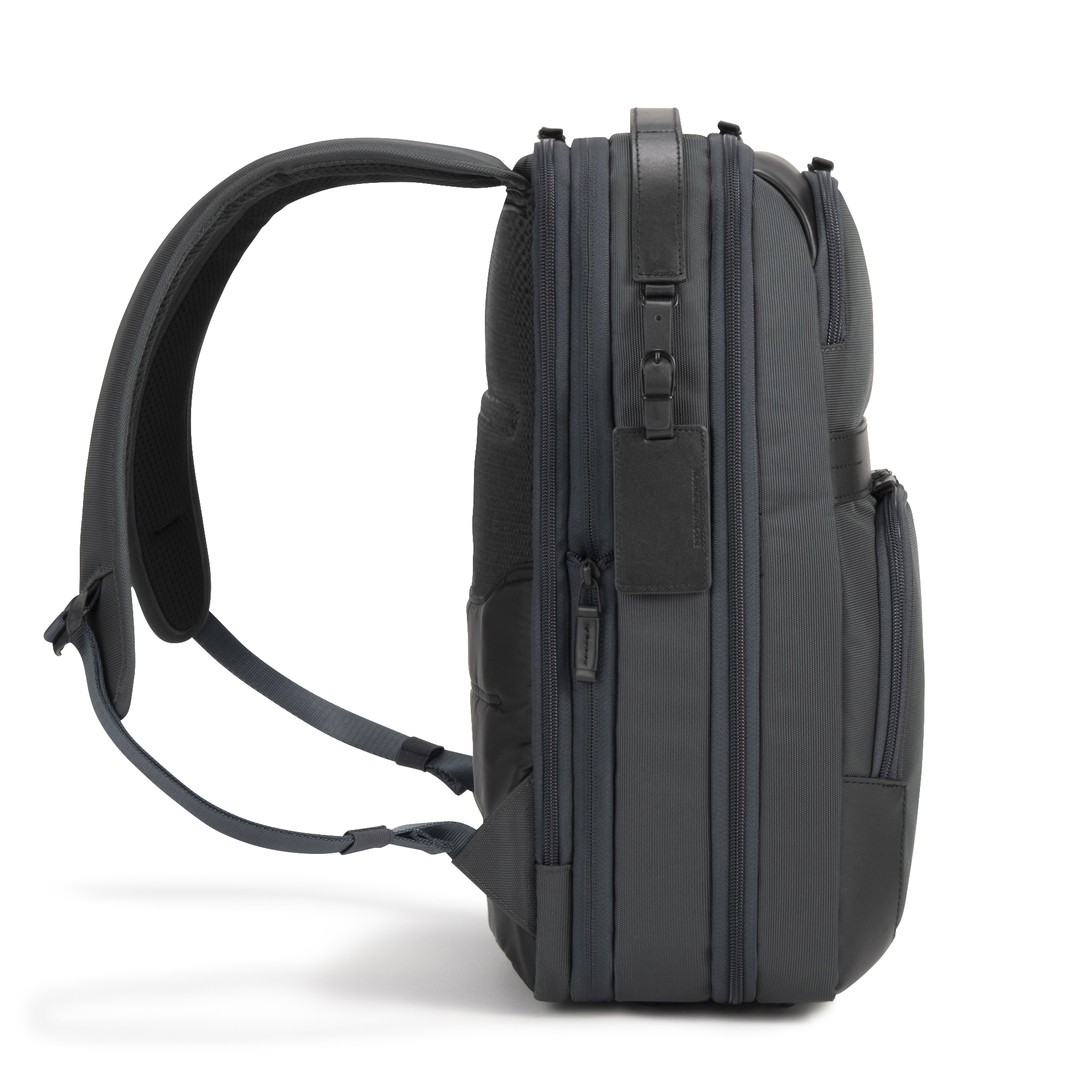 【ゼロハリバートン】ZEST3 ゼスト バックパック 拡張 Expandable Medium Backpack B4/15.6" PC 81731 01:ブラック バックパックM
