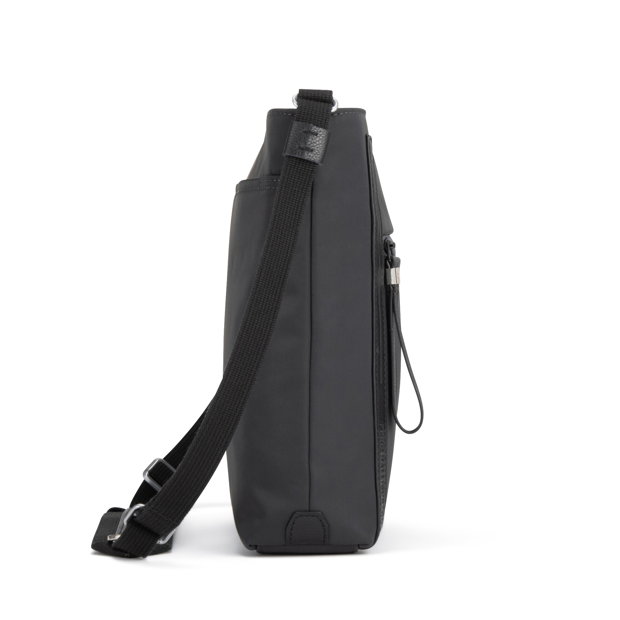 【ゼロハリバートン】UE Collection カジュアルバッグ ショルダーバッグ Vertical Square Shoulder B5 81753 01:ブラック ショルダーバッグ