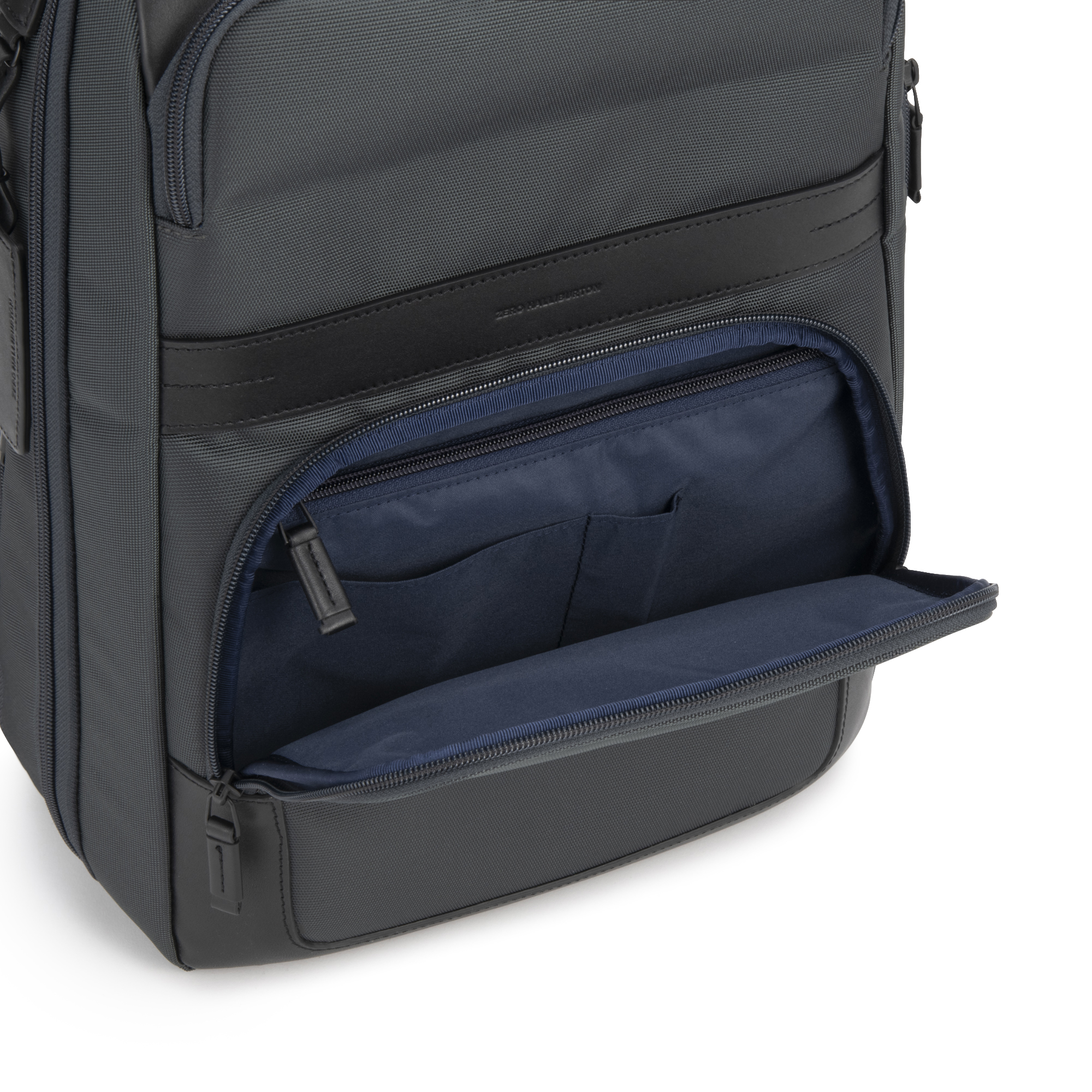 【ゼロハリバートン】ZEST3 ゼスト バックパック 拡張 Expandable Medium Backpack B4/15.6" PC 81731 01:ブラック バックパックM