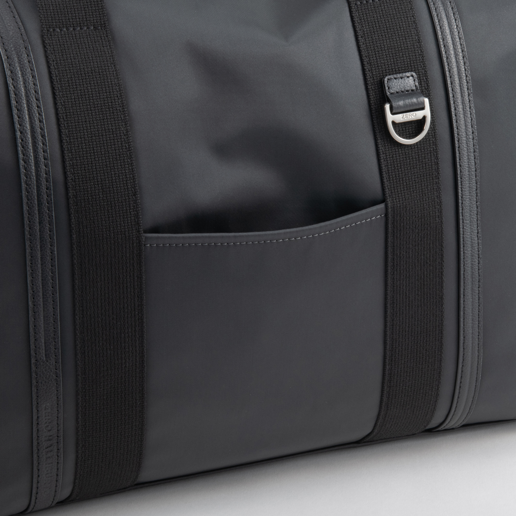 【ゼロハリバートン】UE Collection カジュアルバッグ ボストンバッグ Boston Bag A4 81757 01:ブラック ボストンバッグ