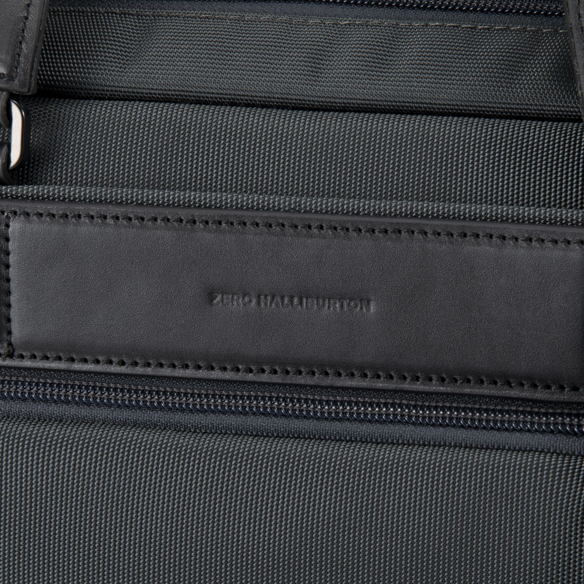 【ゼロハリバートン】ZEST3 ゼスト ブリーフケース リュック 拡張 Expandable 2WAY Briefcase B4/15.6" PC 81736 01:ブラック 2WAYブリーフケース