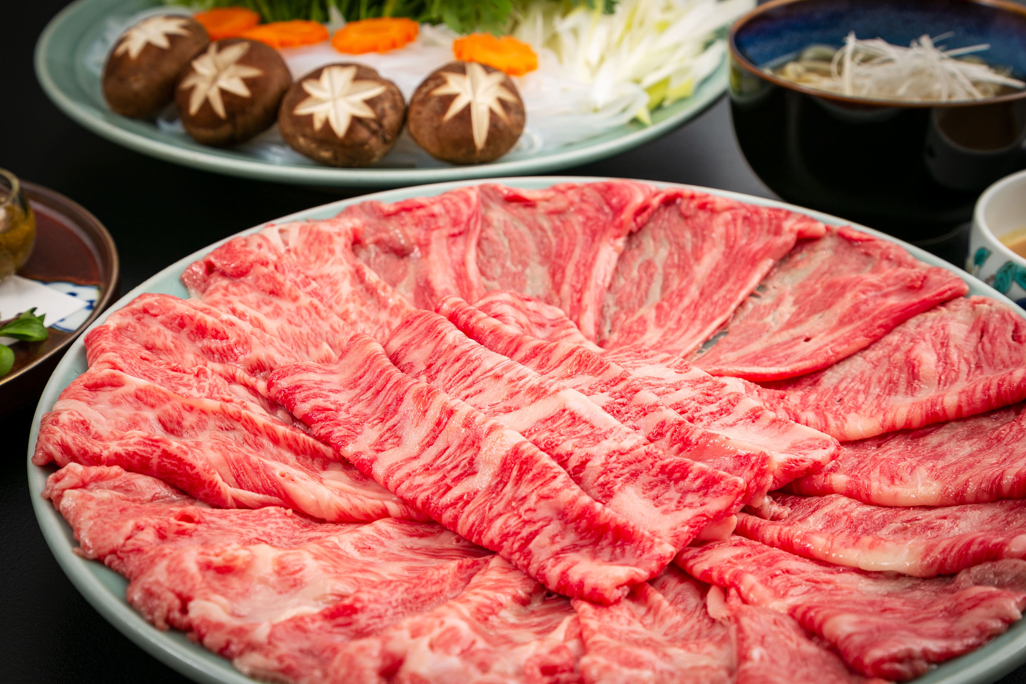 銀座吉澤 松阪牛サーロインしゃぶしゃぶ用 300g【2~3人前】【ポン酢付き】【送料込み】