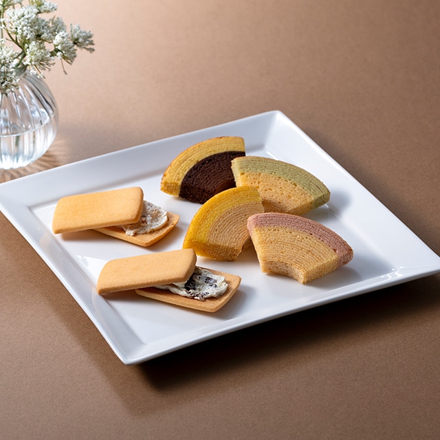 お歳暮 クリスマス 2025 焼き菓子 バームクーヘン 詰合せ お菓子 スイーツ 贈り物 ギフト 千疋屋 パティスリー銀座千疋屋 銀座ガトーセレクション