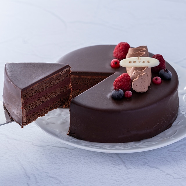 お歳暮 クリスマス 2025 ケーキ お菓子 スイーツ 贈り物 ギフト 千疋屋 パティスリー銀座千疋屋 銀座ショコラブラウニー