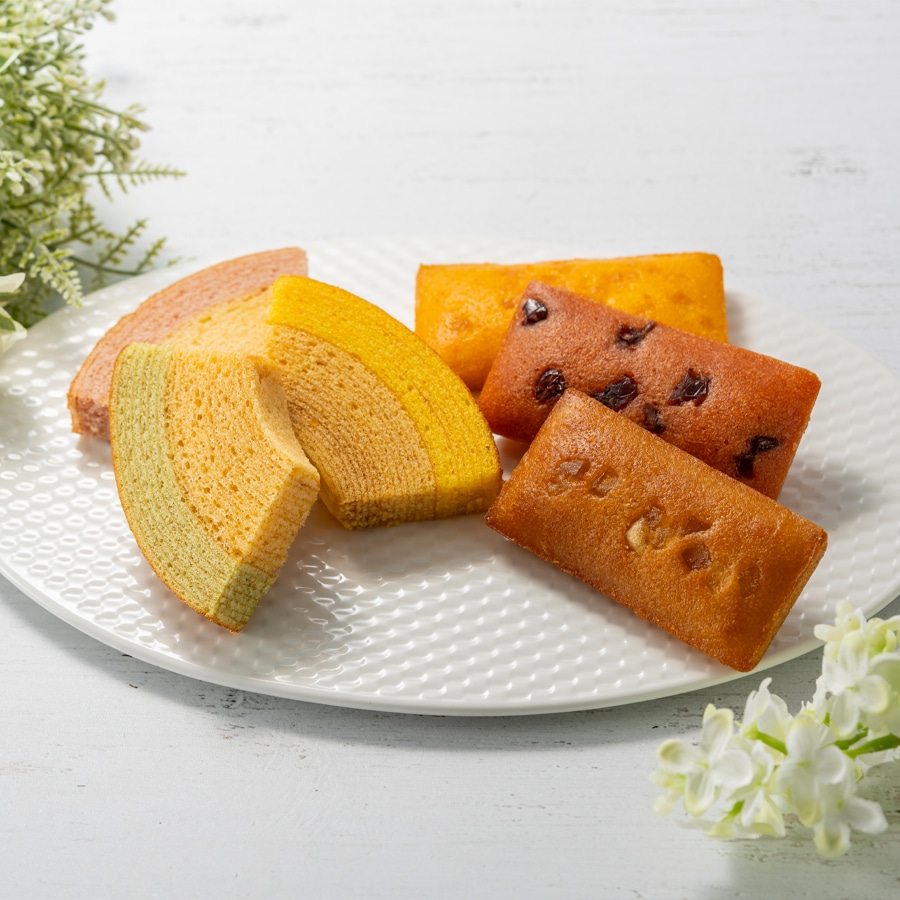 お歳暮 クリスマス 2025 焼き菓子 バームクーヘン 詰合せ お菓子 スイーツ 贈り物 ギフト 千疋屋 パティスリー銀座千疋屋 銀座フルーツガトー