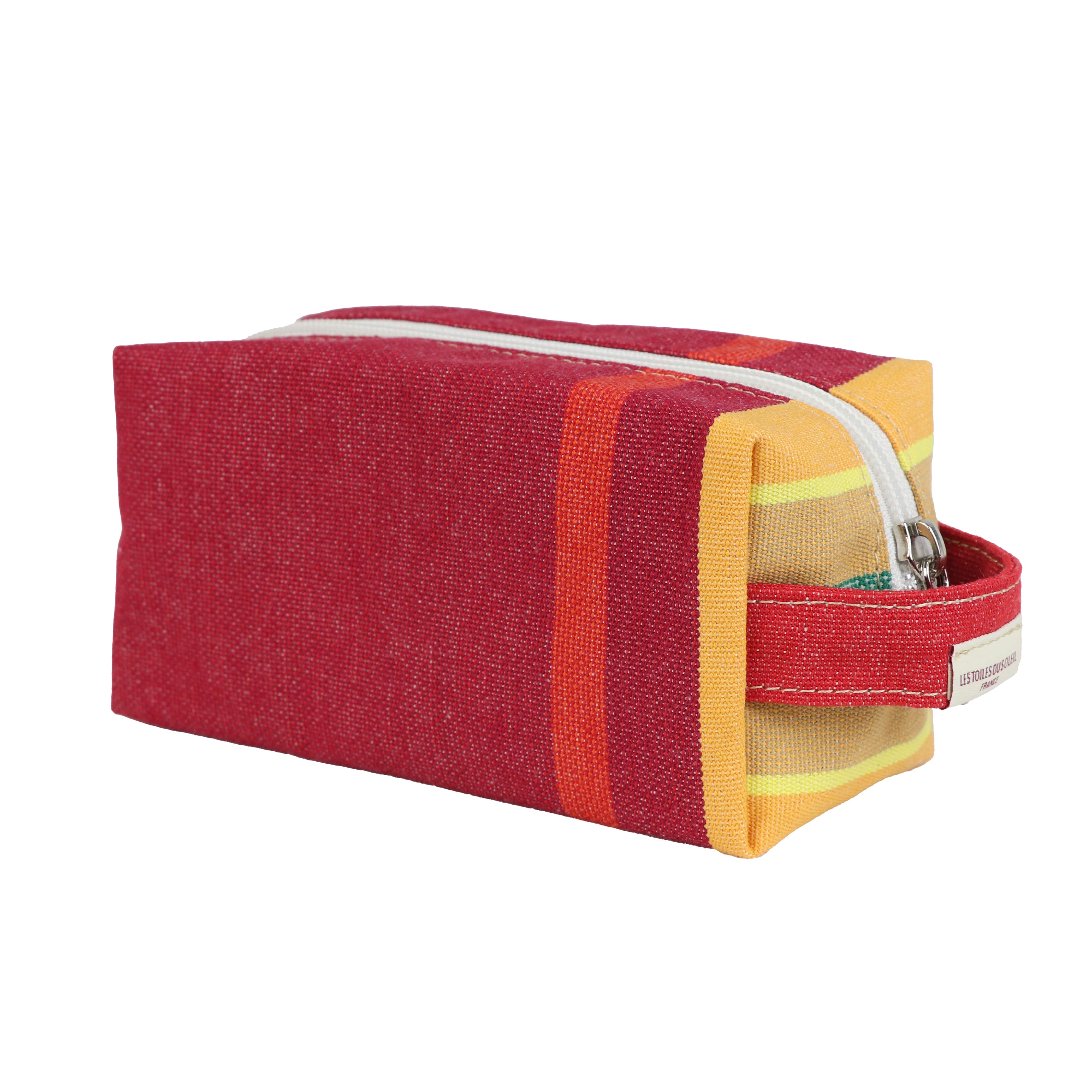 スクエアポーチ