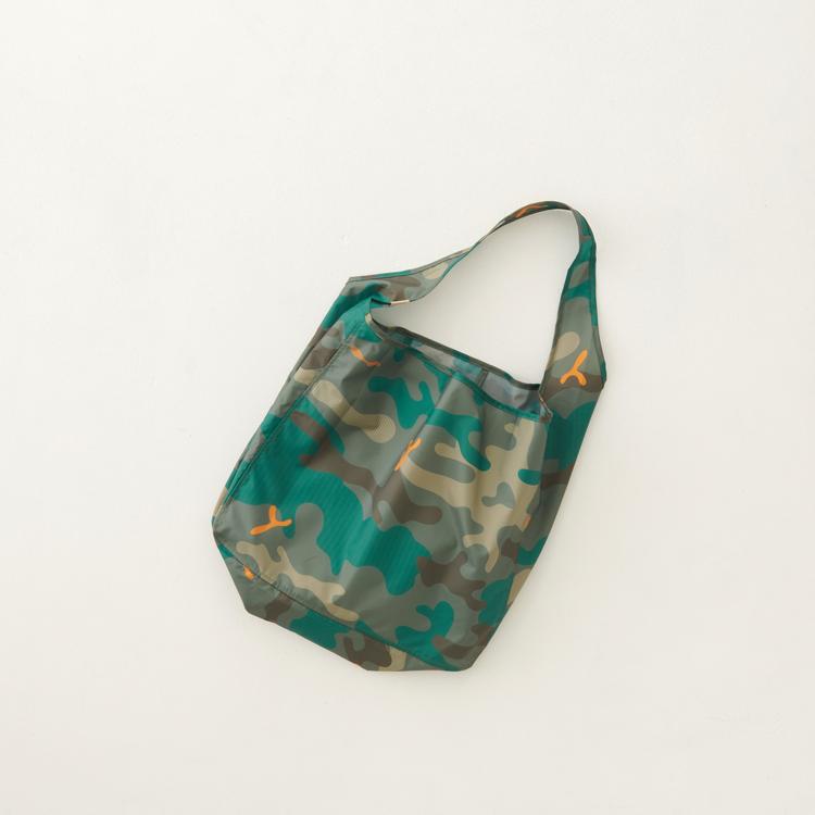 カモフラグリーン