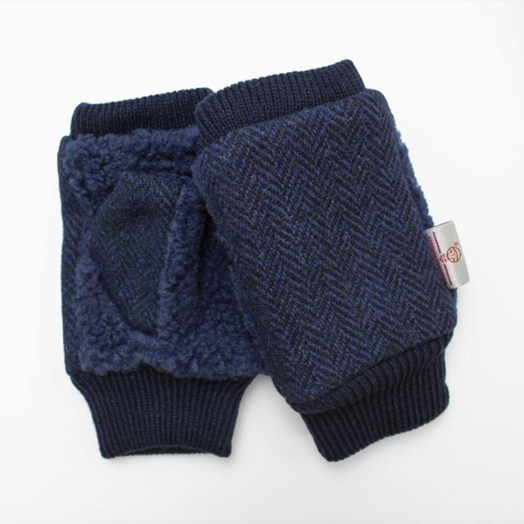 ダークネイビー