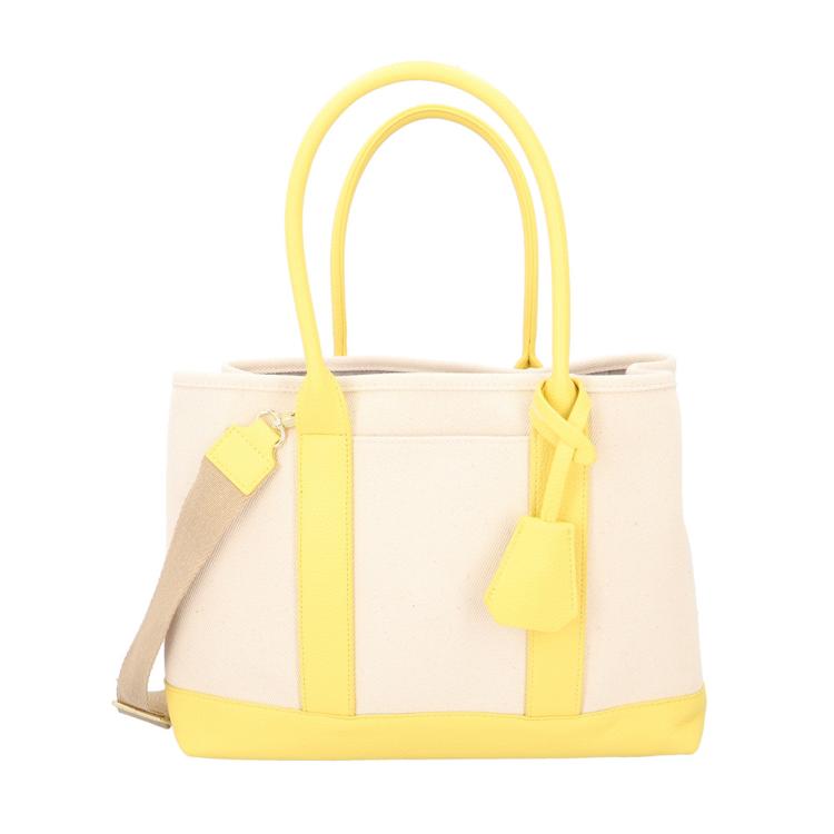 ライトイエロー