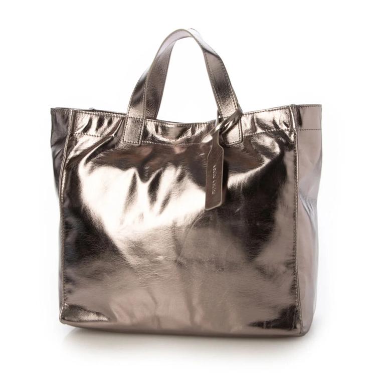 ダークシルバー