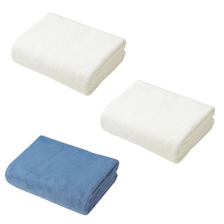 ホワイト×ホワイト×ブルー