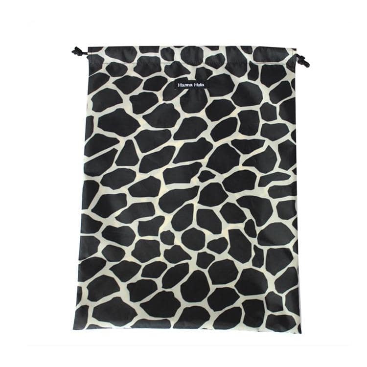 ジラフブラック