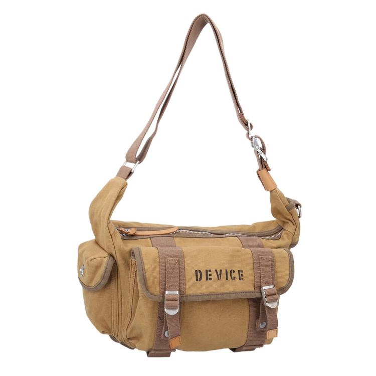 ダークベージュ