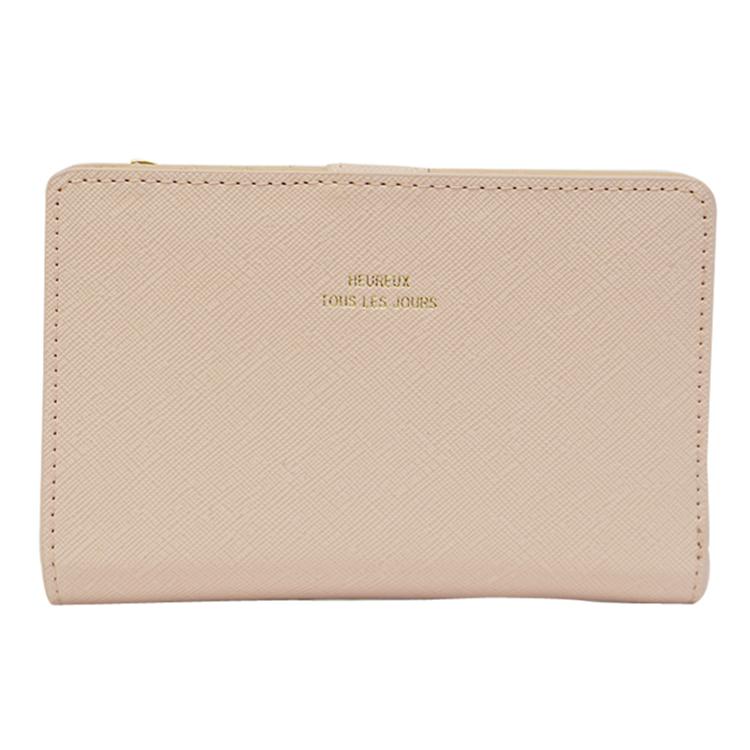 ピンクベージュ