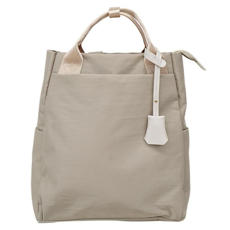 グレーベージュ