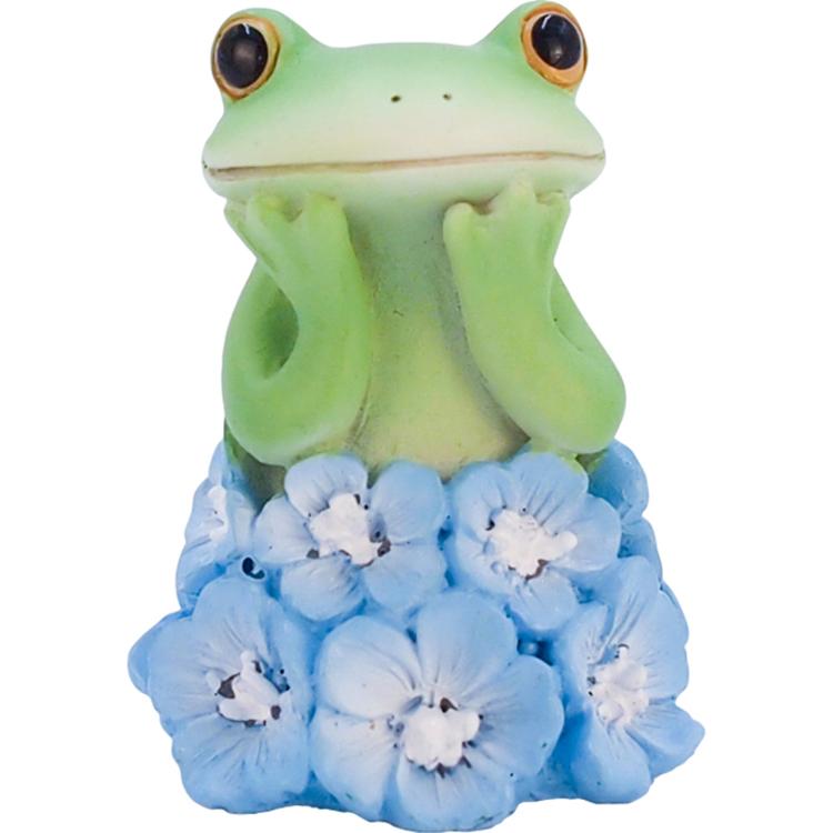 ネモフィラ畑のカエル