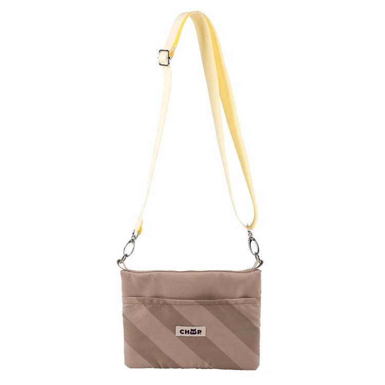 グレーベージュ