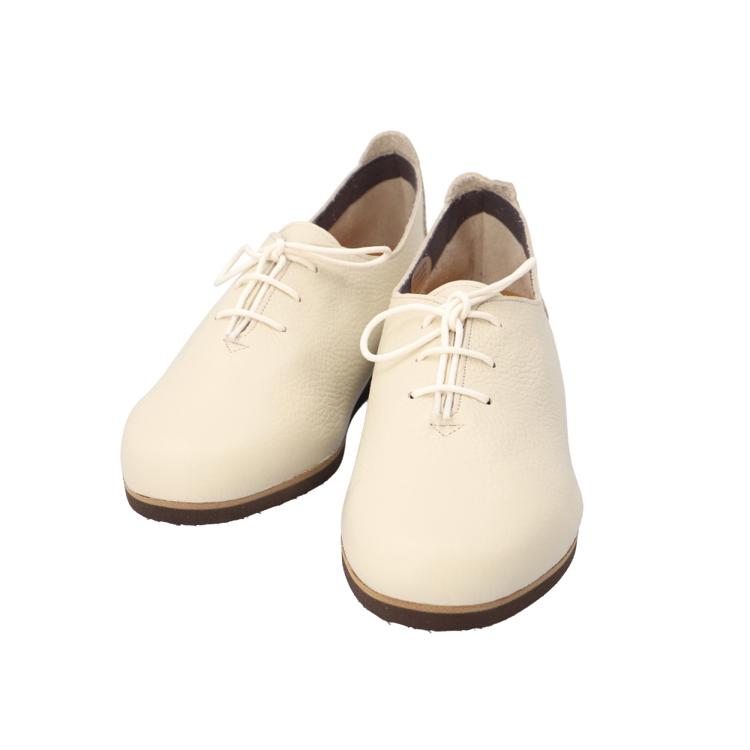 ライトベージュ